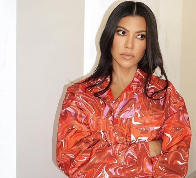 Κόρτνεϊ Καρντάσιαν : Θύελλα αντιδράσεων από ανάρτησή της για τον κοροναϊό