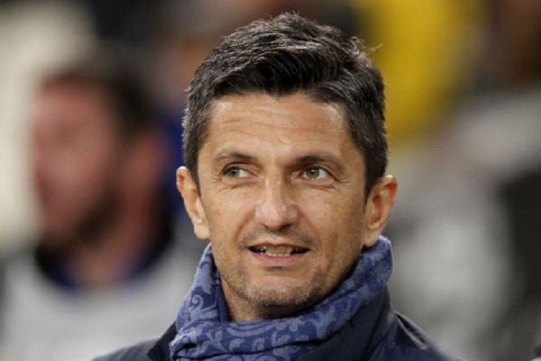 Θετικός στον κοροναϊό ο Λουτσέσκου