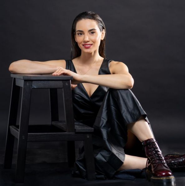 Η Σοφία Μανουσάκη εντυπωσίασε το κοινό με την εμφάνισή της στο «Σπίτι με το MEGA»