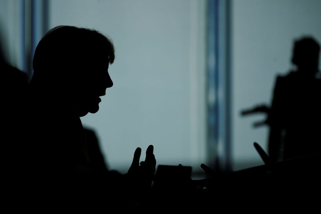 Κοροναϊός : Ξεχάστε πάρτι και ρεβεγιόν τα φετινά Χριστούγεννα, λέει η στους Γερμανούς η Μέρκελ