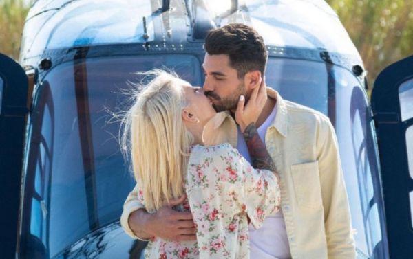 The Bachelor : Οι «κουφές» απορίες της Εριέττας στον Βασιλάκο