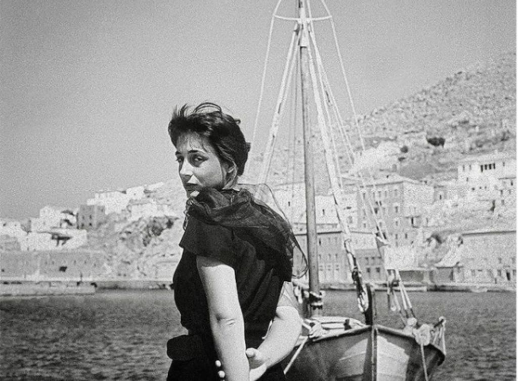 Έλλη Λαμπέτη : Σπάνια φωτογραφία σε επίδειξη του Γιάννη Τσεκλένη