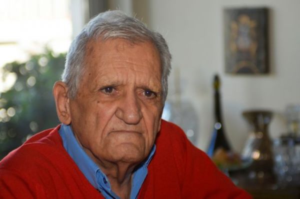 «Ο δρόμος και πάλι» : Η καινούργια ποιητική συλλογή του Τίτου Πατρίκιου