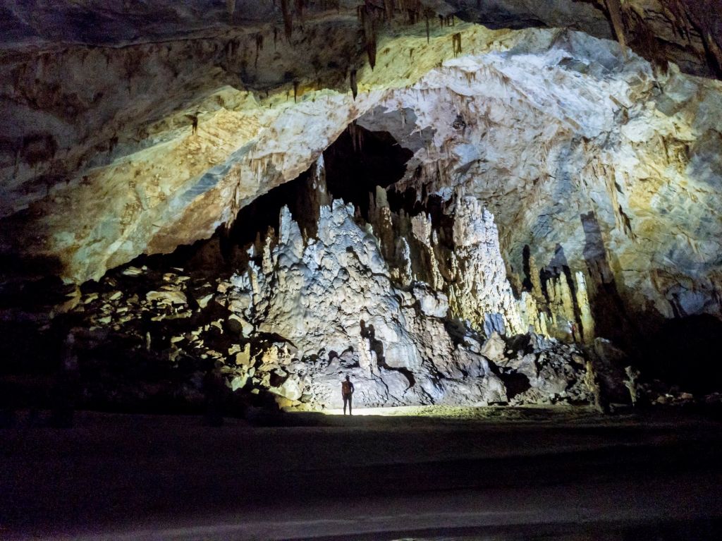 Σπήλαιο Μααρά: Έλληνας γεωλόγος κέρδισε παγκόσμιο διαγωνισμό φωτογραφίας για το φως στο σκοτάδι