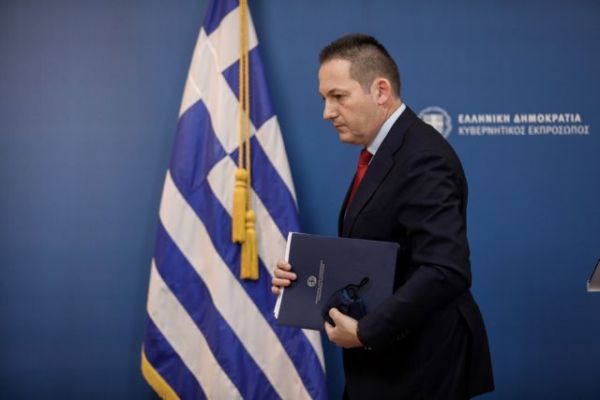 Κοροναϊός – lockdown: Έκκληση Πέτσα για την αποφυγή επισκέψεων σε σπίτια φίλων και συγγενών