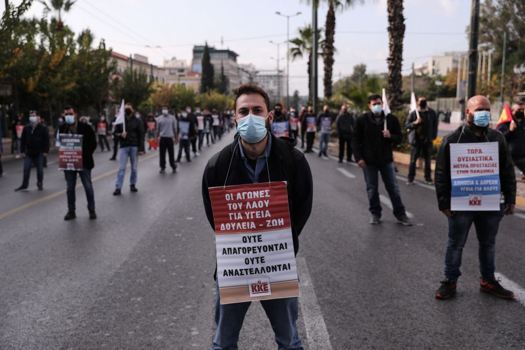 Πολυτεχνείο με… μάσκες: Κερδισμένοι και χαμένοι από το μπρα ντε φερ στους δρόμους