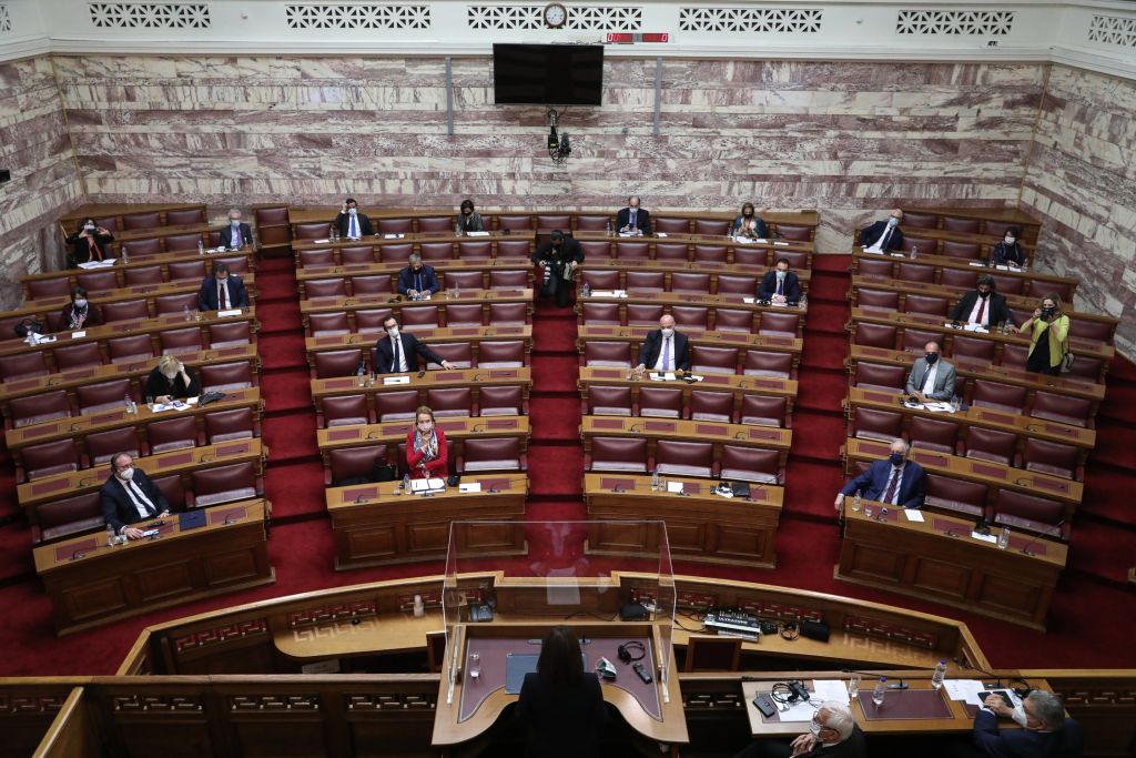 Κοροναϊός : Στη μάχη κατά της πανδημίας ρίχνονται βουλευτές του ΣΥΡΙΖΑ