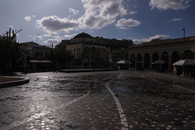 Κοροναϊός : Εφιαλτική αύξηση κρουσμάτων – Με «ακορντεόν» lockdown θα γιορτάσουμε Χριστούγεννα