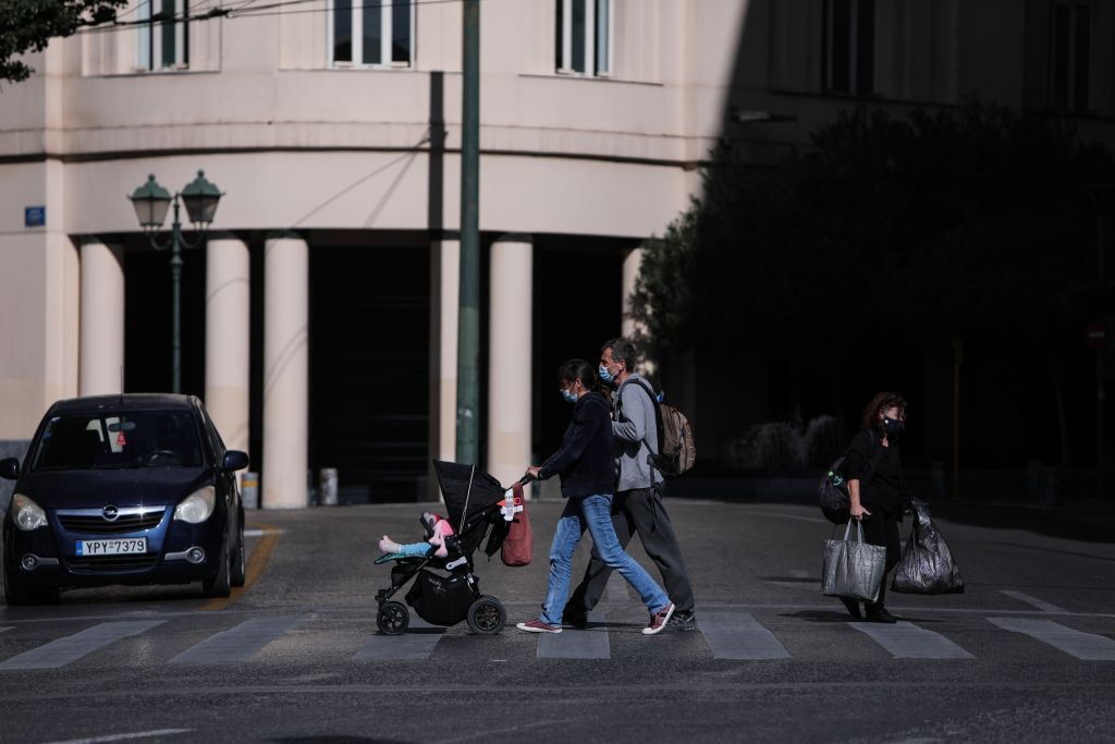 Κοροναϊός : Ερημιά στο πρώτο lockdown… μποτιλιάρισμα στο δεύτερο