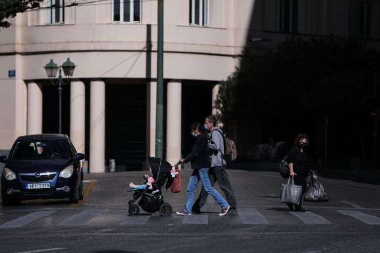 Κοροναϊός : Ερημιά στο πρώτο lockdown… μποτιλιάρισμα στο δεύτερο