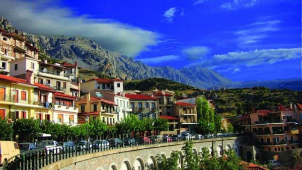 Lockdown : Αγγίζει το 80% η πληρότητα στην Αράχωβα για το Σαββατοκύριακο
