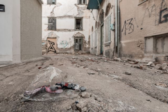 Σεισμός στη Σάμο: Συνεχίζεται η καταγραφή των ζημιών – 300 μη κατοικήσιμες κατοικίες