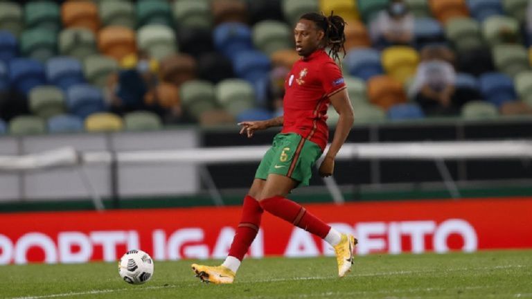 Αρνητικός στον κοροναϊό ο Σεμέδο, ανησυχία στον Ολυμπιακό για Χασάν λόγω… Σαλάχ