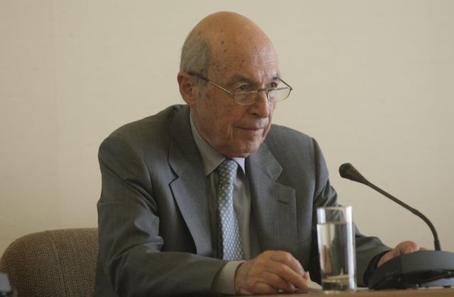 Άρθρο Σημίτη στα ΝΕΑ : Η Αντιπολίτευση δεν προτείνει, αλλά παρακολουθεί και αρνείται