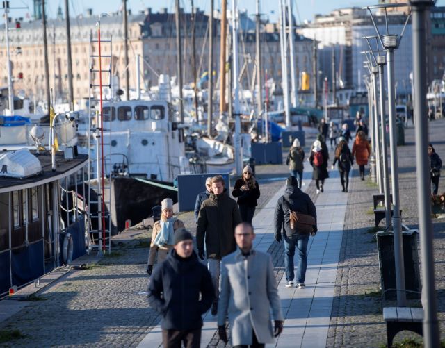 Κοροναϊός : Η Σουηδία περιμένει κορύφωση του δεύτερου κύματος στα μέσα Δεκεμβρίου