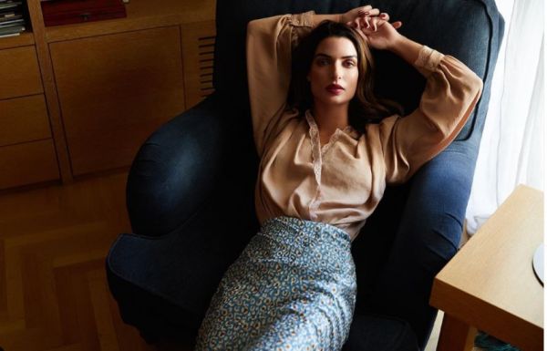 Τόνια Σωτηροπούλου : Φυσικά και πηγαίνω βόλτα στα νεκροταφεία