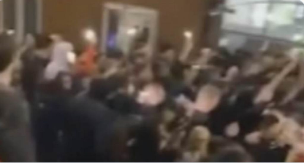 Νότινγκαμ : Η αστυνομία σταμάτησε πάρτι 200 ​​φοιτητών στην εστία του πανεπιστημίου