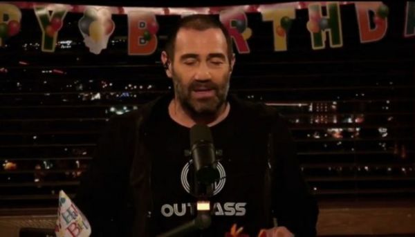 Αντώνης Κανάκης : Το τελευταίο αντίο του στον φίλο του Σάκη Σωτηράκη