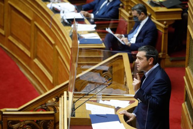 Προϋπολογισμός 2021 : Κόντρα για το αν αυξάνονται ή μειώνονται οι δαπάνες Υγείας