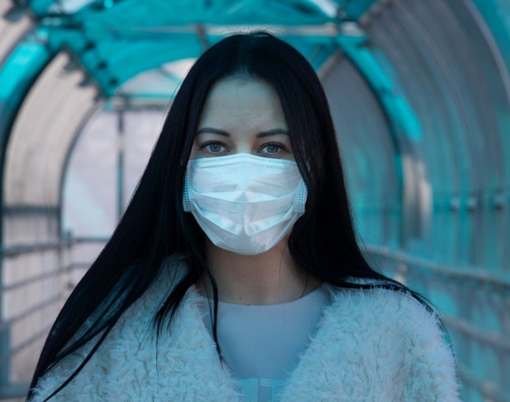 Κοροναϊός : Τόσο καθοριστική τροπή παίρνει η υγεία όταν έχετε και μούχλα στο σπίτι