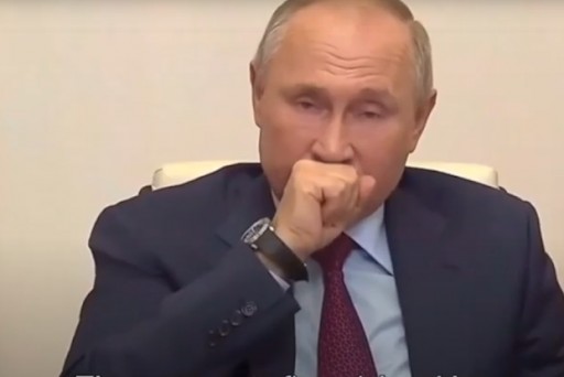 Βλαντιμίρ Πούτιν : Τον έπιασε κρίση βήχα κατά τη διάρκεια τηλεδιάσκεψης για τον κοροναϊό