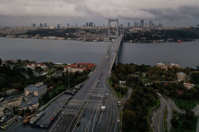 Τουρκία : Καθολικό lockdown τα Σαββατοκύριακα ανακοίνωσε ο Ερντογάν