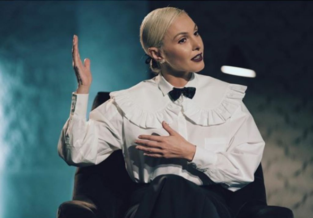 Τάμτα : Έραβε ρούχα για να μας ταΐσει η μάνα μου