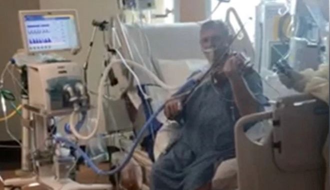 Κοροναϊός : Ασθενής σε ΜΕΘ δεν μπορεί να μιλήσει και παίζει βιολί για να ευχαριστήσει τους γιατρούς