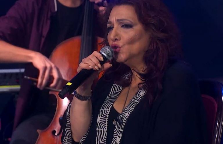 Σπίτι με το MEGA: Η Ελένη Βιτάλη στο πλευρό του Σταμάτη Κραουνάκη