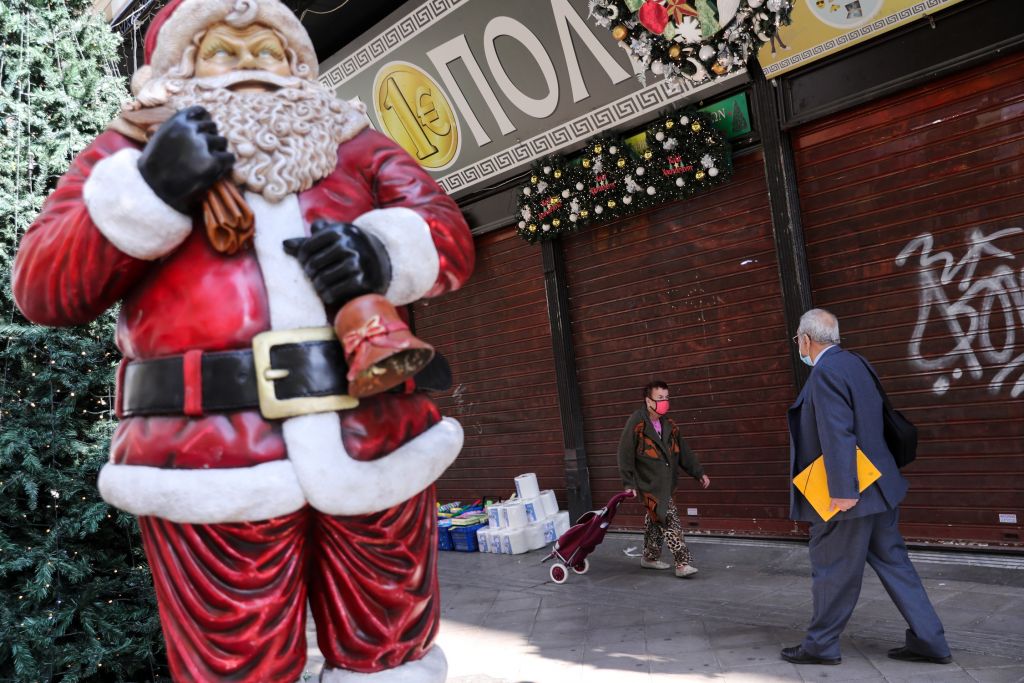Κοροναϊός : Φως στο τούνελ της πανδημίας, αλλά η έξοδος αργεί ακόμα – Το… εορταστικό lockdown