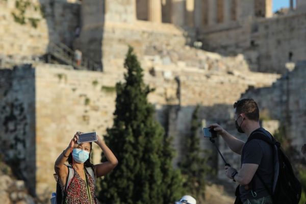 Κορoναϊός : Πώς κατανέμονται τα κρούσματα στην Αττική και όλη την Ελλάδα [χάρτες]