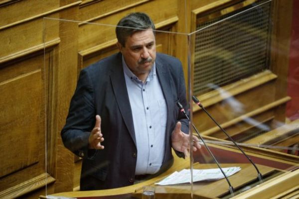 Τροπολογία του ΣΥΡΙΖΑ στη Βουλή για τη δημοσίευση των πρακτικών της επιτροπής λοιμωξιολόγων