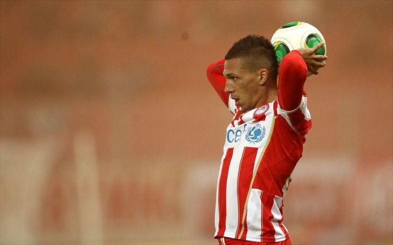 Το μήνυμα Μαρτίνς για το ντέρμπι Ολυμπιακός – ΠΑΟ και ο Χολέμπας