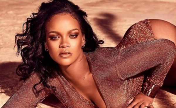 Ριάνα : Σχεδίασε μια νέα σειρά υποδημάτων που ανεβάζουν την θερμοκρασία