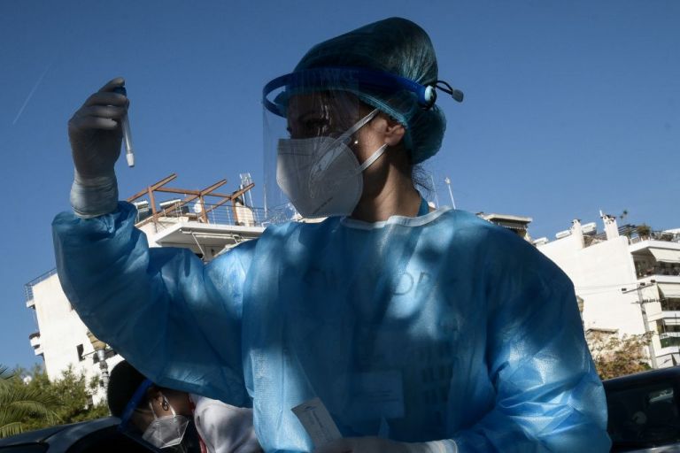 Τι απαντά ο ΕΟΔΥ σε δημοσιεύματα για την καταμέτρηση των κρουσμάτων