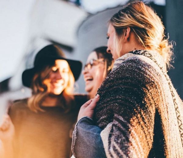 Ζώδια και φιλίες : Πώς θα σου συμπεριφερθούν αν κάνετε παρέα ;
