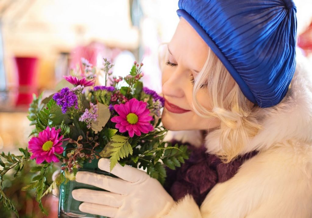 Παροσμία : Μία από τις πολλές ενδείξεις που συνιστούν πιθανή εκδήλωση της COVID-19