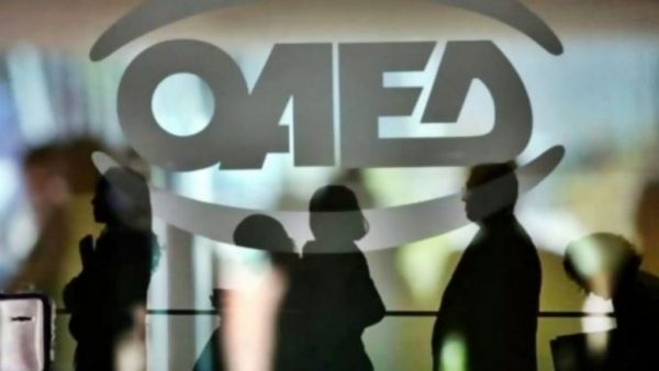 ΟΑΕΔ : Έντονη κόντρα μεταξύ Βρούτση και ΓΣΕΒΕΕ, ΓΣΕΕ για έλλειμμα λόγω μείωσης εισφορών