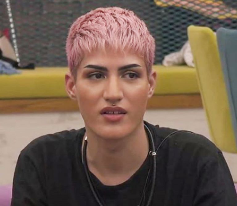 «Πας και με γυναίκες;» η ερώτηση παίκτριας του Big Brother στον Θέμη