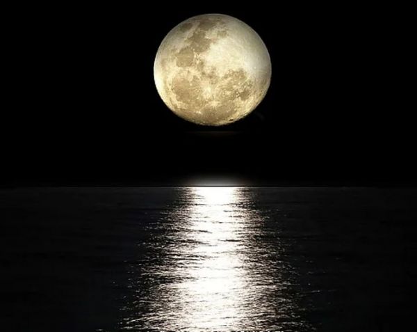 Σεληνιακές ώρες : Έτσι επηρεάζουν κάθε τομέα σου ανάλογα με τη χρονική φάση