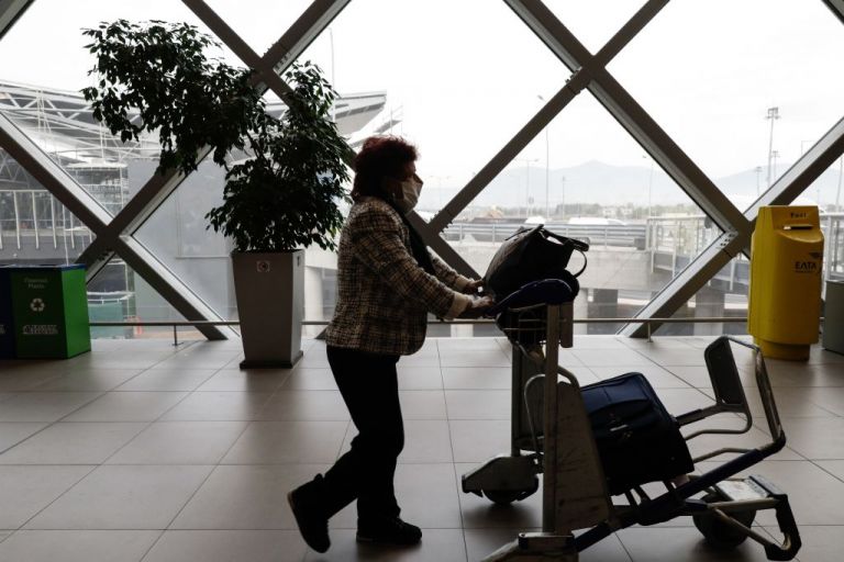 Lockdown : Πώς θα γίνεται η είσοδος στη χώρα