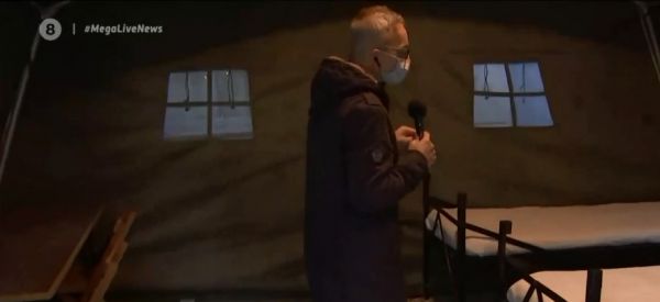 Τρομακτική πίεση στα νοσοκομεία – Το MEGA στις στρατιωτικές σκηνές που στήθηκαν στο Βόλο