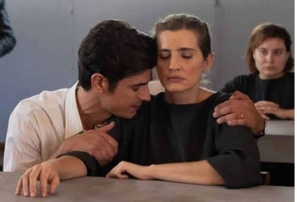 Άγριες Μέλισσες : Η Ελένη έρχεται αντιμέτωπη με νέους εχθρούς