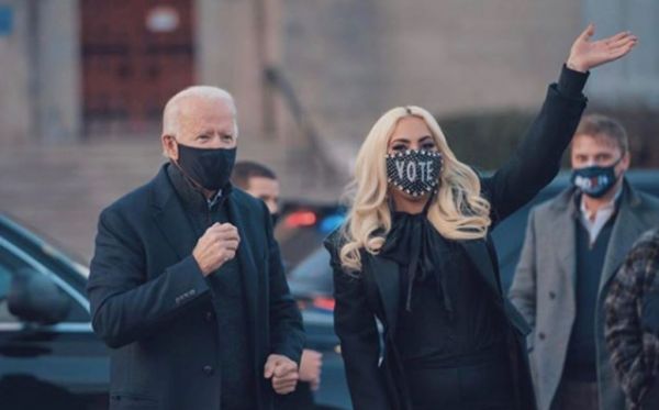 Lady Gaga : Πλάι στον Joe Biden στην Πενσιλβάνια