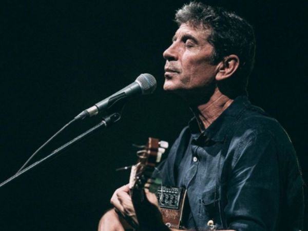 Σωκράτης Μάλαμας : Επιστρέφει με νέο τραγούδι