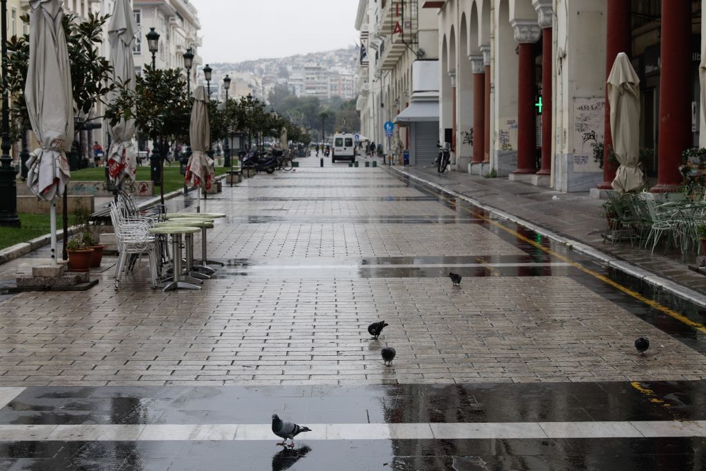 Παγώνη για lockdown: Τραγικά νούμερα στην Ελλάδα - Δεν θα «καθαρίσουμε» σε 20 μέρες