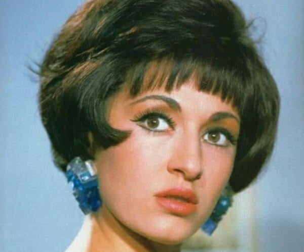 Μάρθα Καραγιάννη : Έγινε 81 – Πώς γιόρτασε τα γενέθλιά της