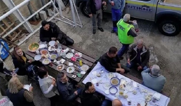 Κοροναϊός : Γλέντι σε δημαρχείο του νομού Σερρών, παραμονές του lockdown