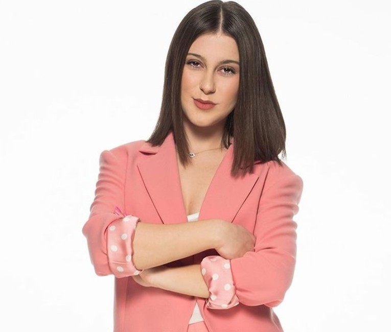 Ραΐσα Κόντι: «Στο αλβανικό Big Brother ήμουν ακόμα παρθένα»