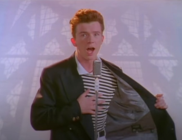 Ρικ Άστλεϊ : To ντεμπούτο του στο TikTok έγινε το απόλυτο viral